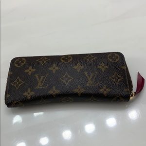 Authentic LV Monogram Clemence Wallet 🍒